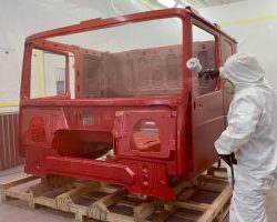 Pintura realizada dentro da Cabine de Pintura para Veículos Pesados modelos Twister. Mais eficiência e economia para pintura de Ônibus e Caminhões.